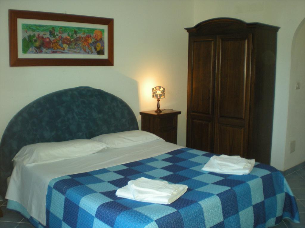 Villa Pina Ponza Habitación foto